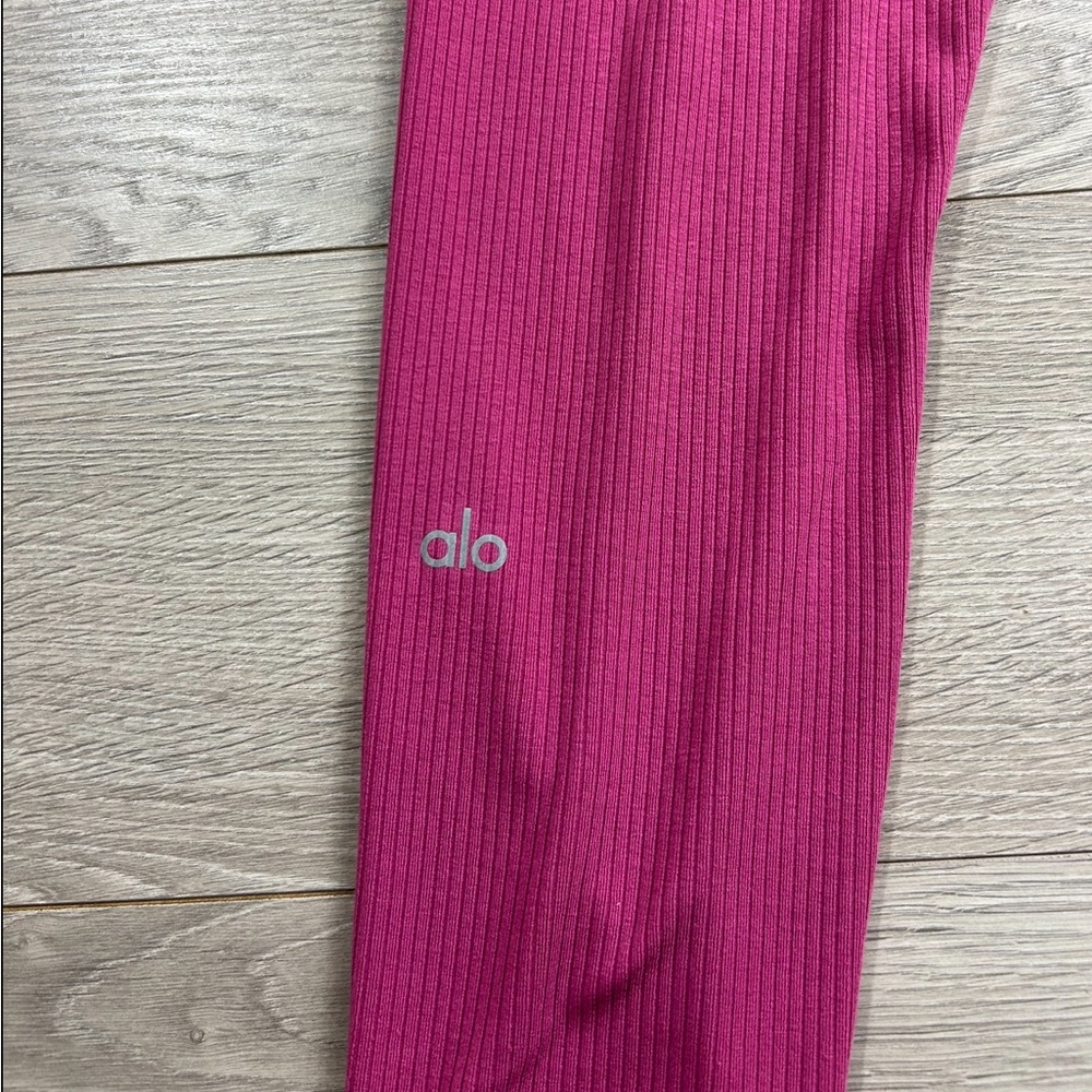ALO Yoga Ribbed Pink Leggings - Picture 5 of 9